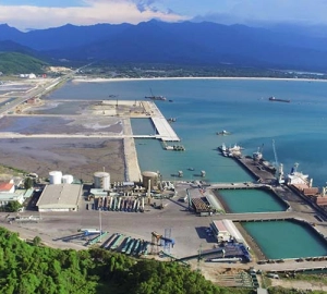 Khu cảng Chân Mây - Phú Quý góp phần cho thuê và thi công cọc cừ larsen