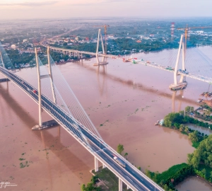 Dự án xây dựng cầu Mỹ Thuận - Phú Quý cho thuê thi công cọc cừ Larsen